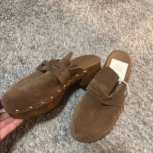 Women's Brown Suede Clogs/Mules